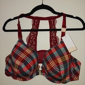 NWT Cacique Lightly Lined T-Shirt Bra